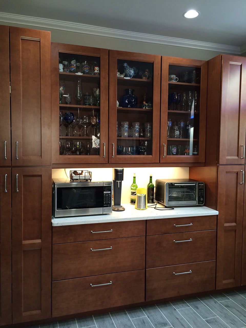 Built in cabinet bar discount