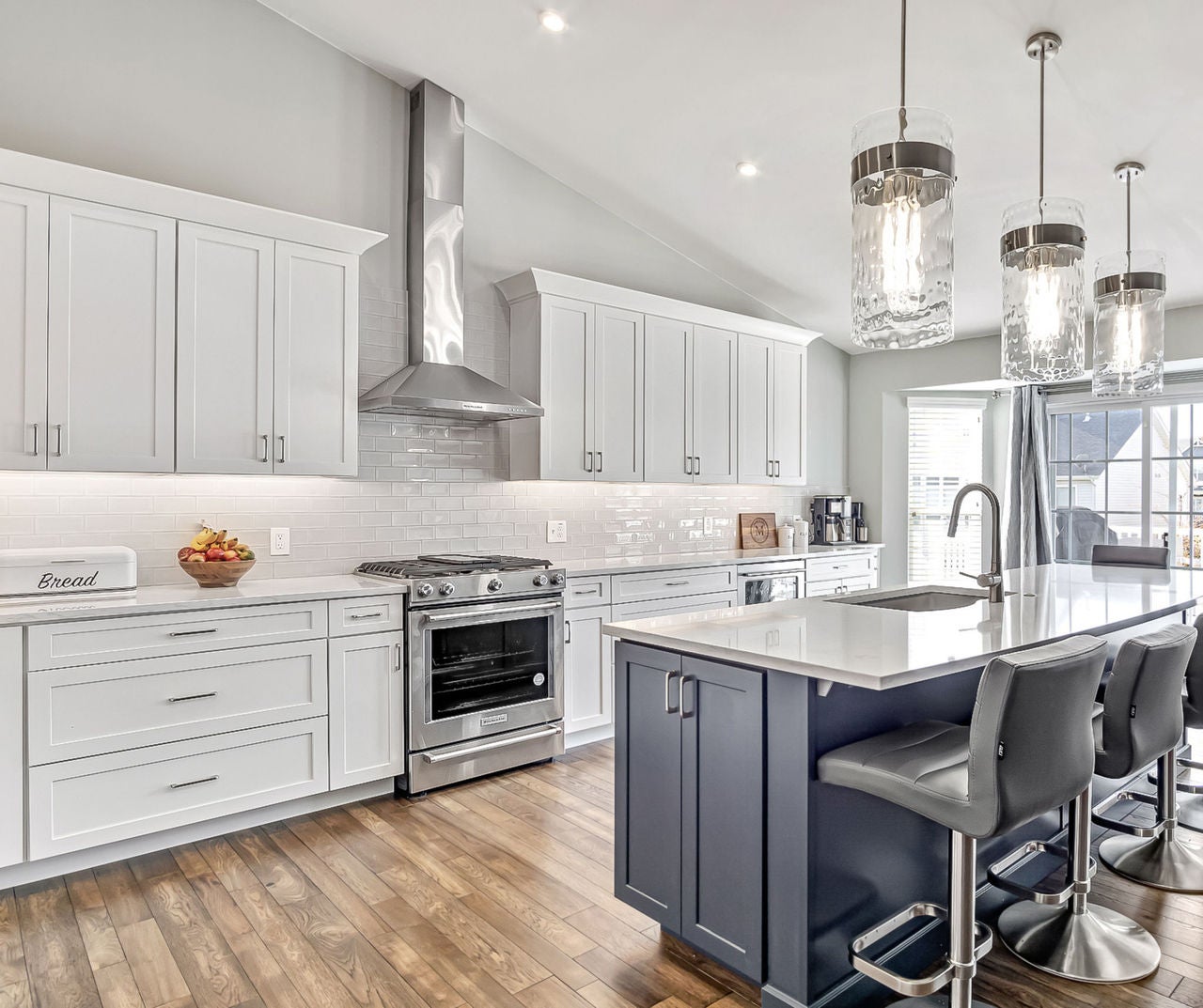    Painted Linen and Navy